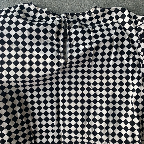 Checkered Ruched Blouse - Picture 3 of 5